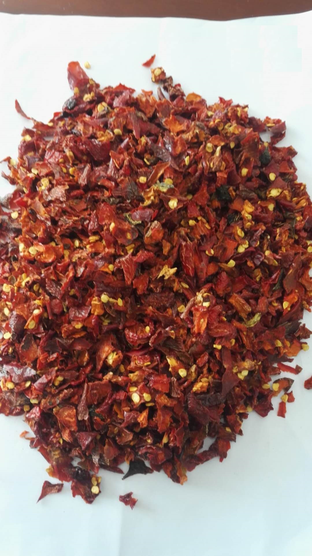 Red jalapenos flakes